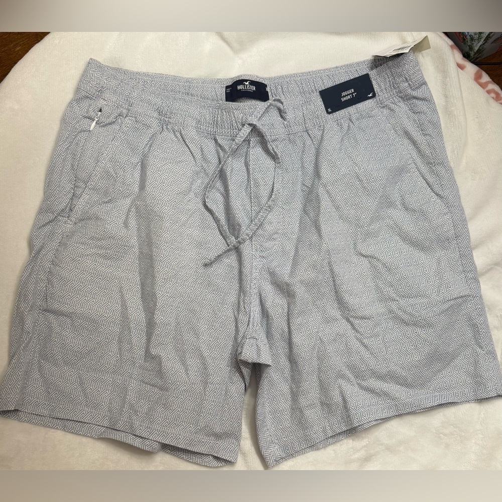 Hollister Men's Gray Patterned Shorts
